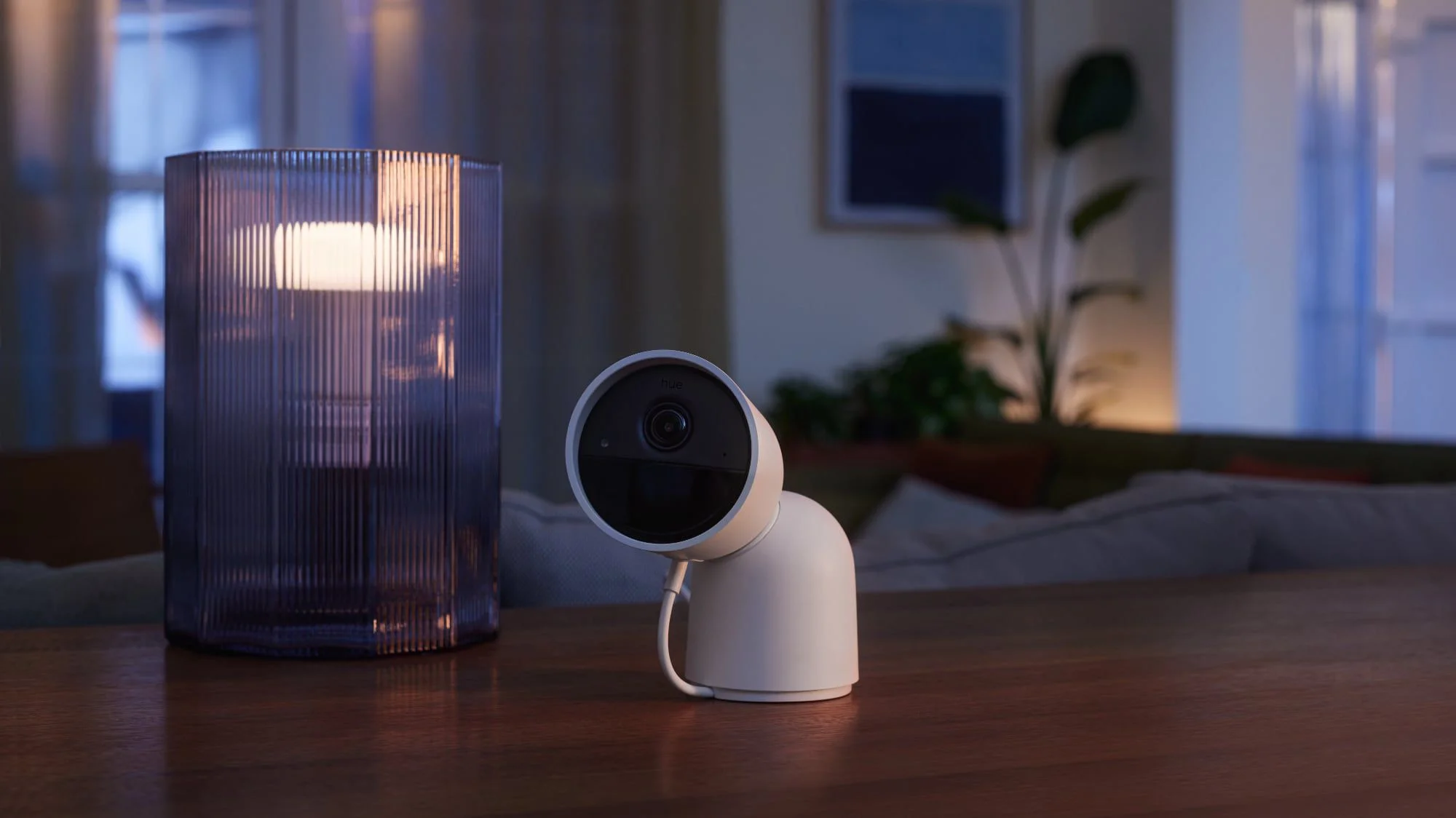 https://homekit.blog/wp-content/uploads/2023/12/Review-of-Philips-Hue-Secure-by-MacRumors.jpg.webp