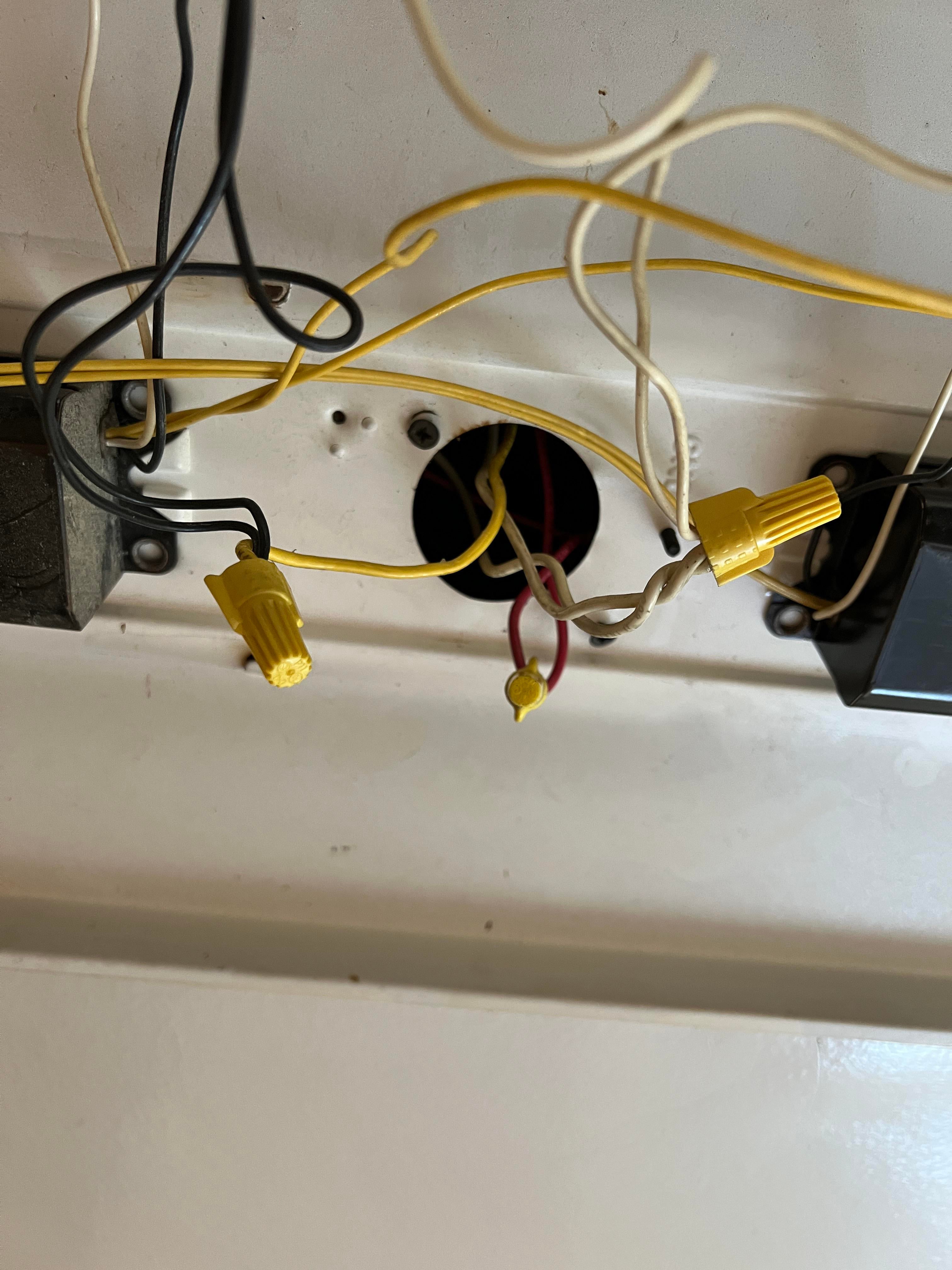 Identification of live neutral and ground wires Im asking here
